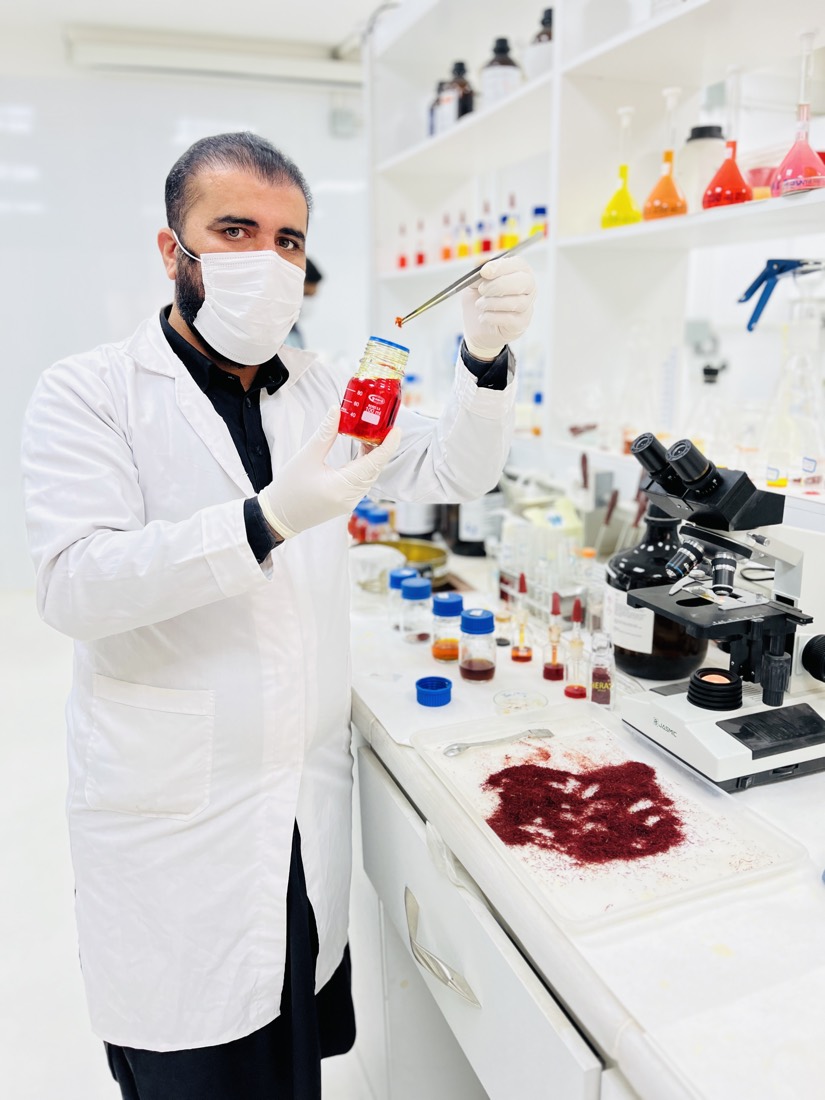 Saffron quality testing in the laboratory for ISO 3632 analysis